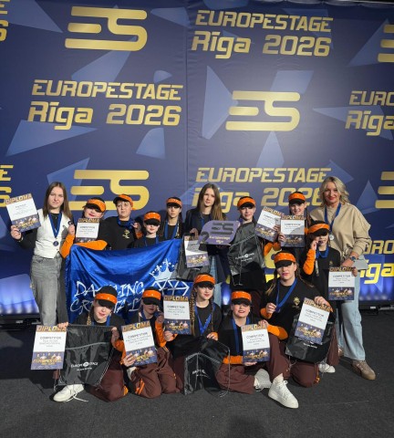 Mūsdienu deju grupa "Dancing Crystal"